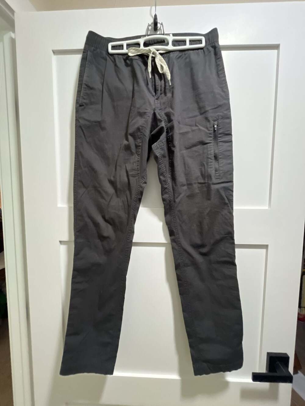 Men’s Vuori Ripstop Pant Charcoal Gray Drawstring Hiking Pants